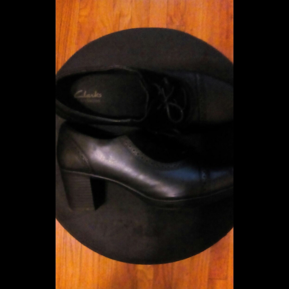 Shoes - Picture 2 of 2